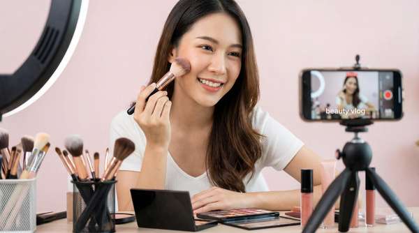 麻豆传媒美妆视频教程